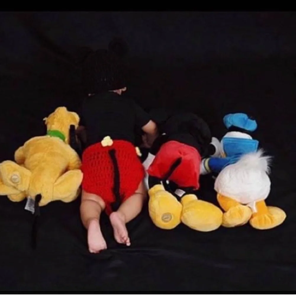 Disney stuffed animals Mickey Mouse Donald Duck Pooh bear Daffy Duck mint - Picture 2 of 5